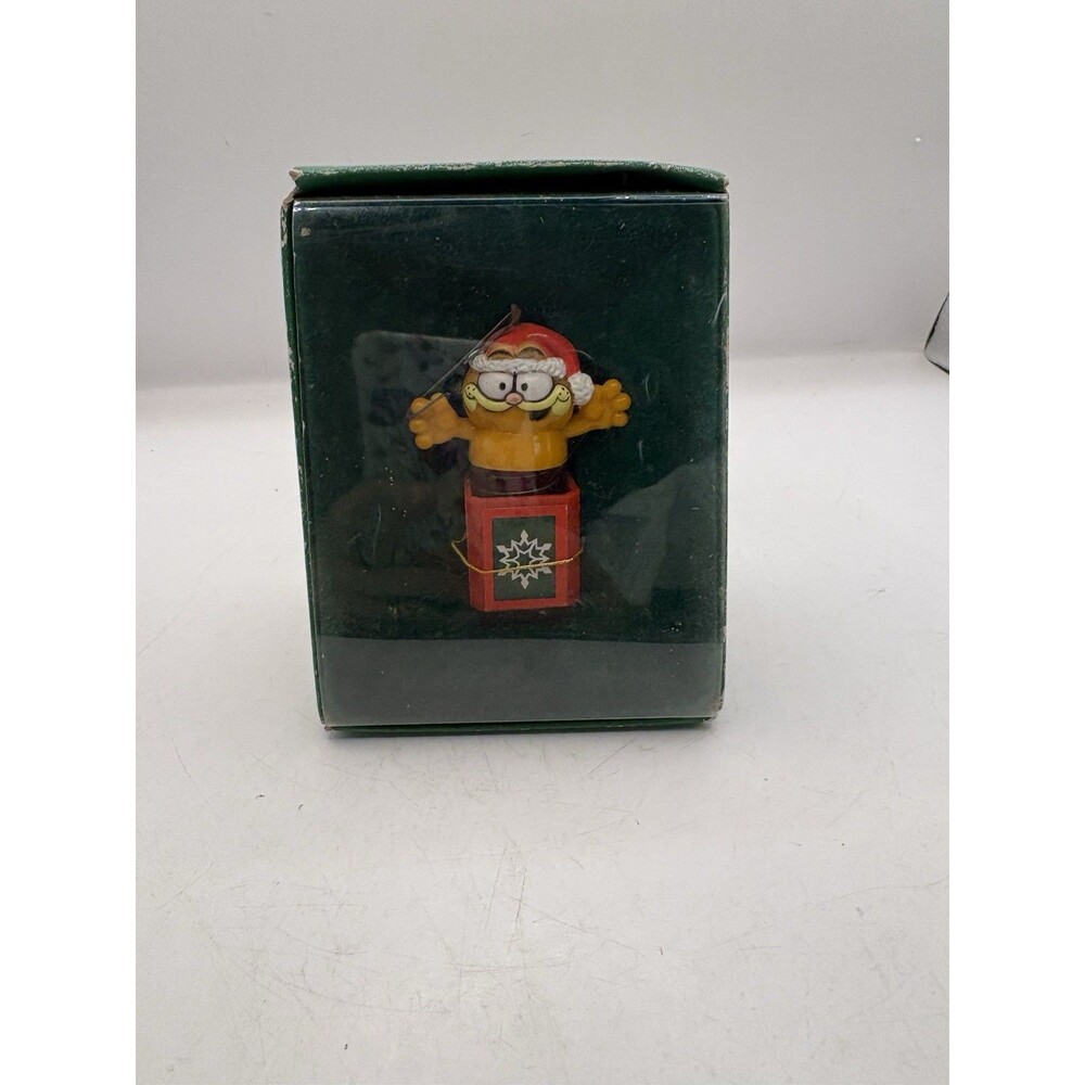 Vintage 1978 Enesco Garfield Ornament CAT IN THE BOX 56189 NIB